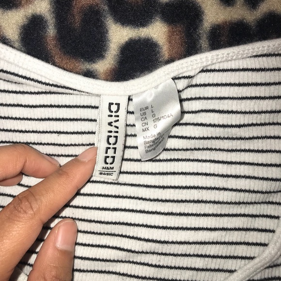 Crop top - Picture 2 of 2